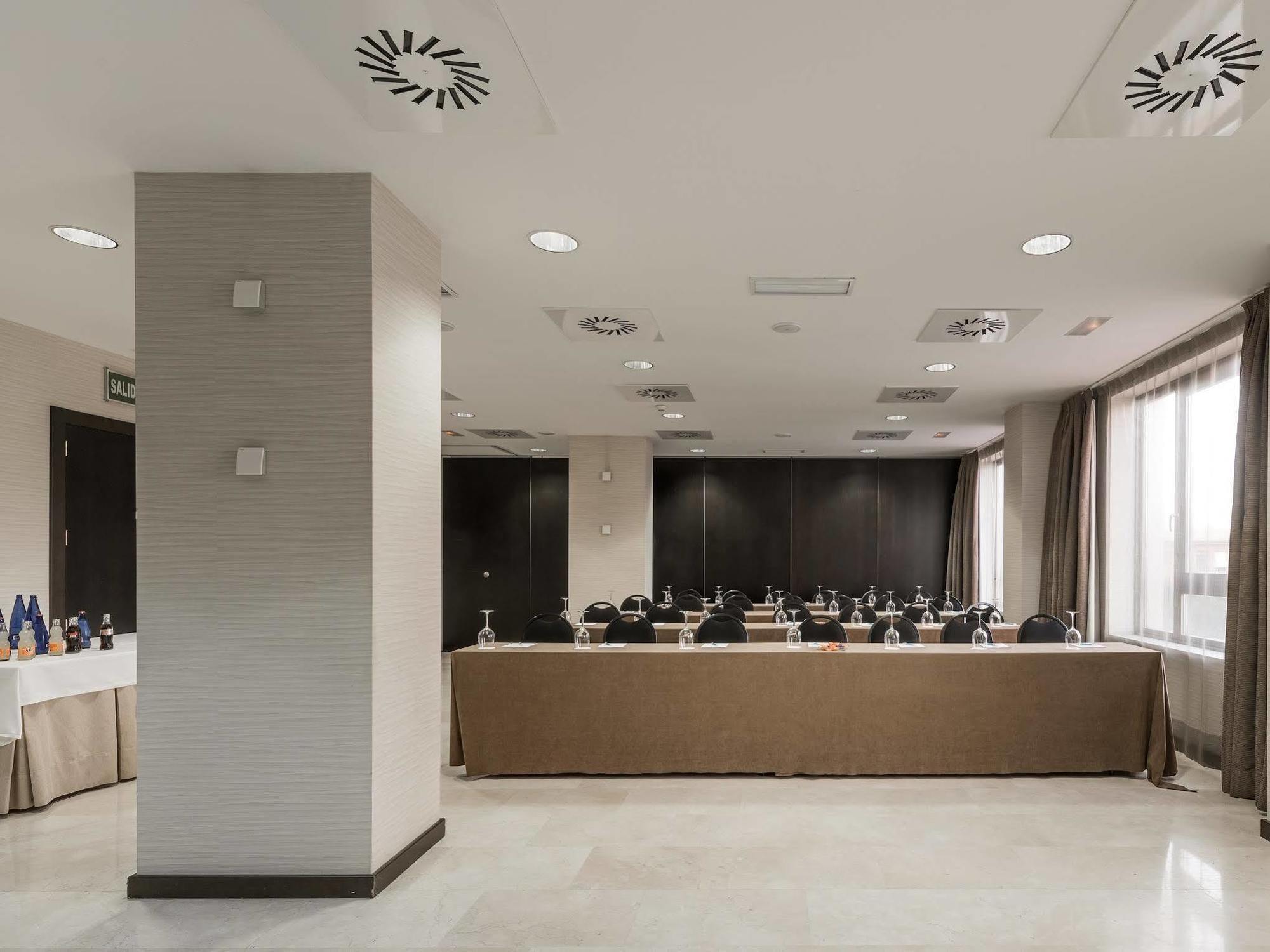 Nh Valladolid Balago Exterior photo
