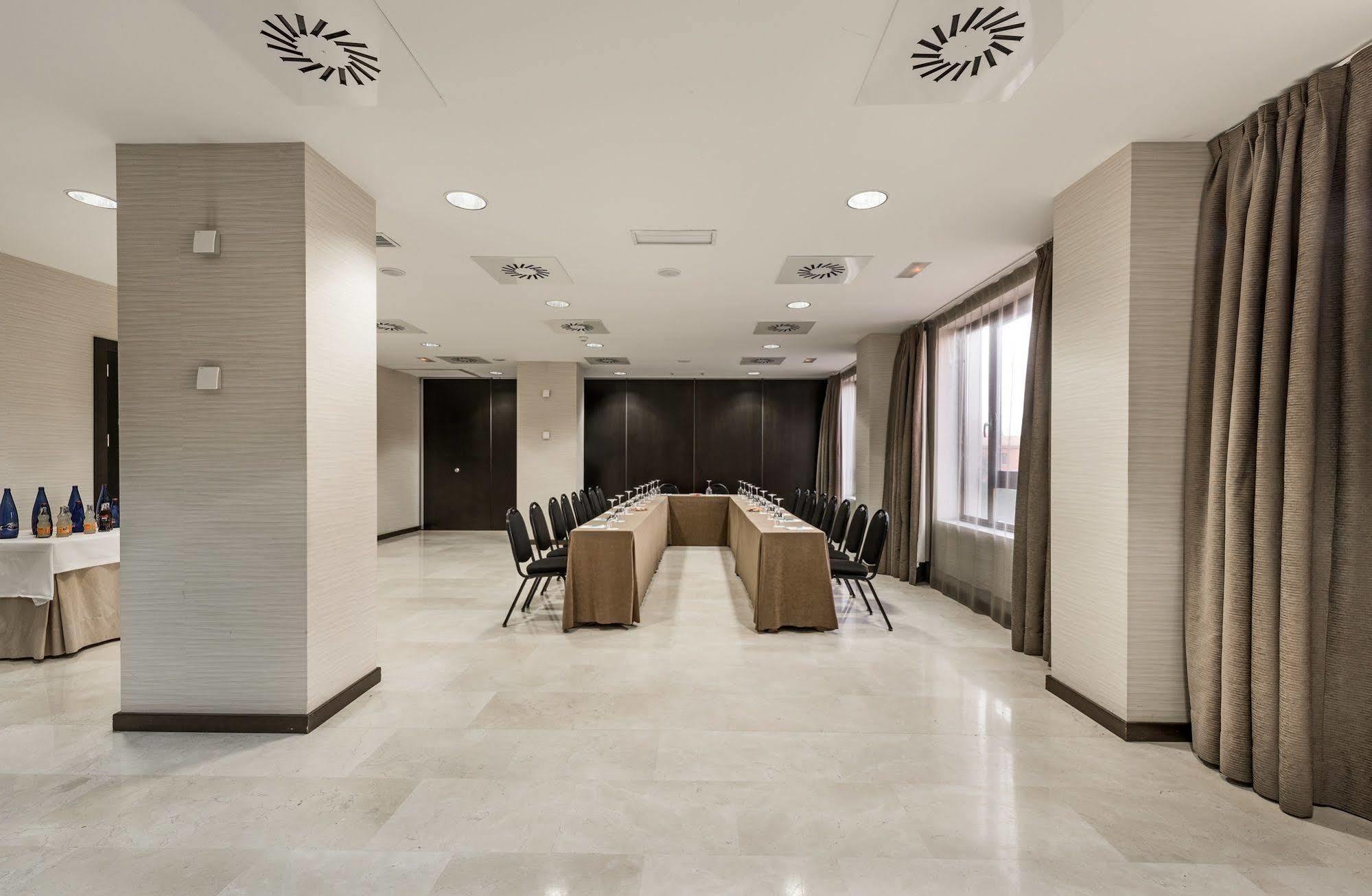 Nh Valladolid Balago Exterior photo